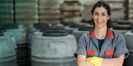 Insurance Woman with barrels Mobile